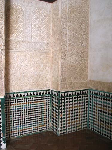 alhambra wall and tiles