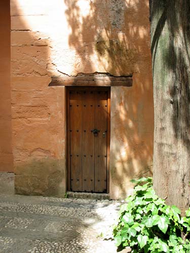 small door in the alhambra